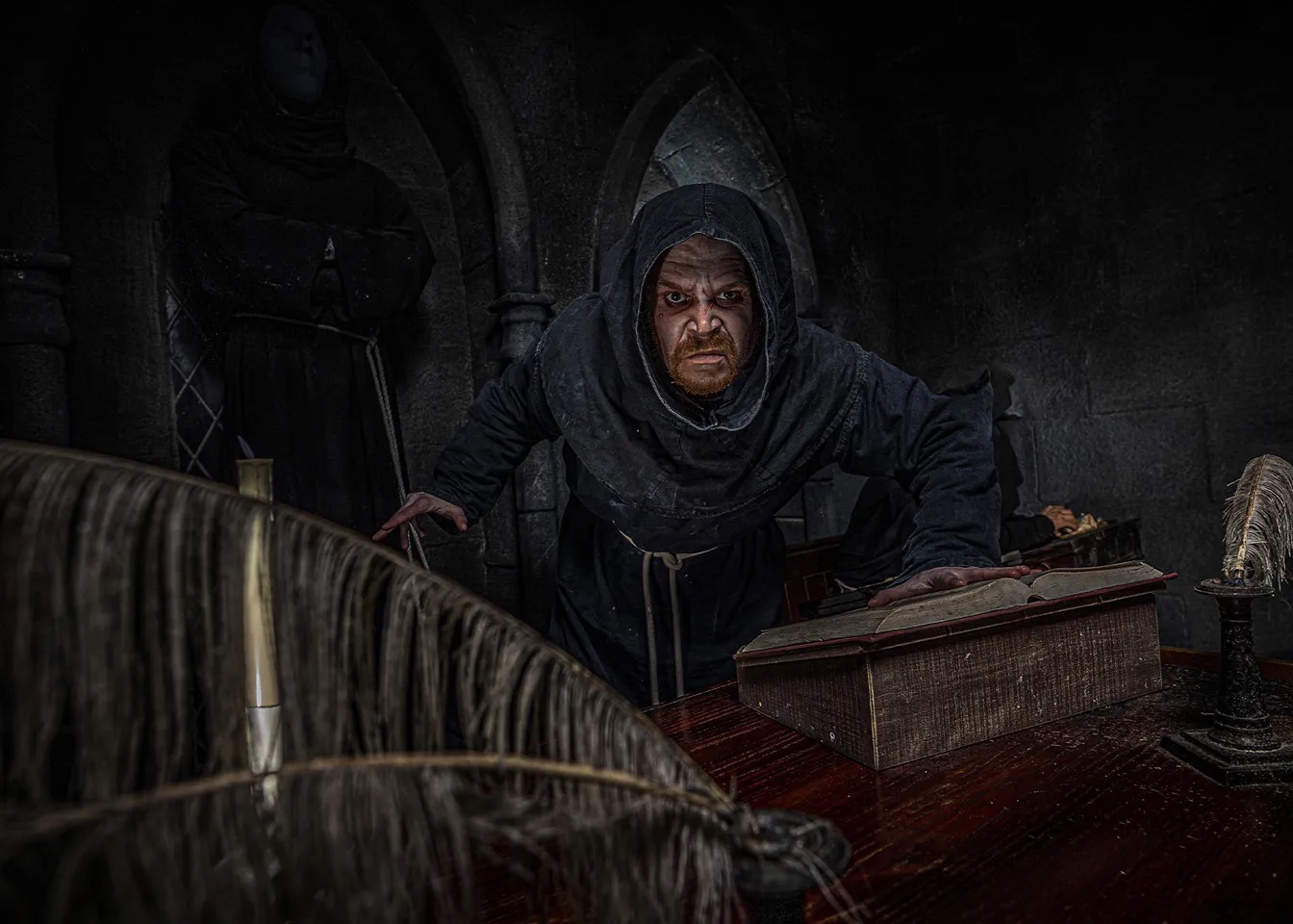 /media/plteh21i/dark-chapel.jpg